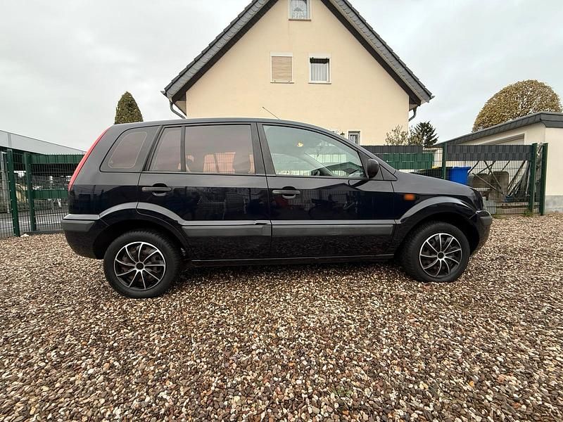 Gebraucht Ford Fusion 101 PS (74 kW) 2006 Blau Kleinwagen
