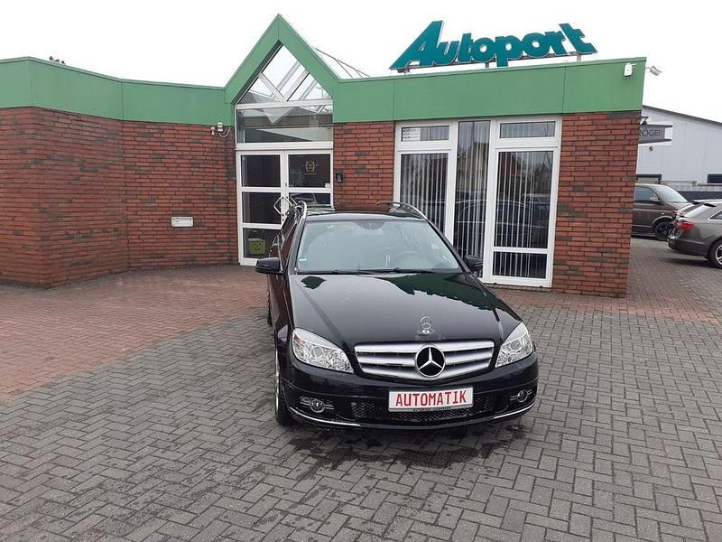 Gebraucht Mercedes C180 156 PS (114 kW) 2009 Schwarz Limousine