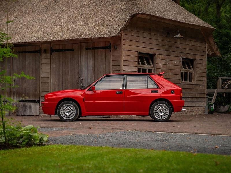 Gebraucht Lancia Delta 207 PS (152 kW) 1992 Rot Kleinwagen