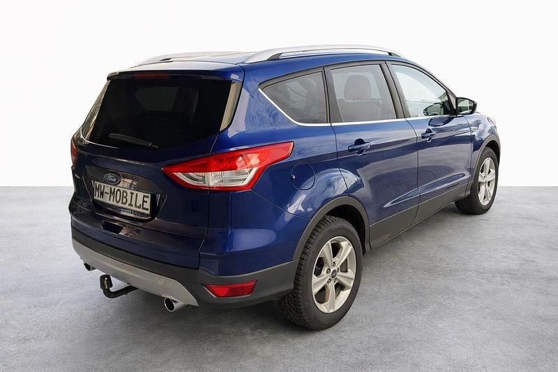 Gebraucht Ford Kuga Titanium 179 PS (131 kW) 2015 Blau SUV