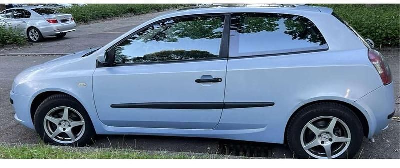 Gebraucht 2002 Fiat Stilo Active Limousine | 2.000 € (Etwas zu teuer) - Bild 1/4
