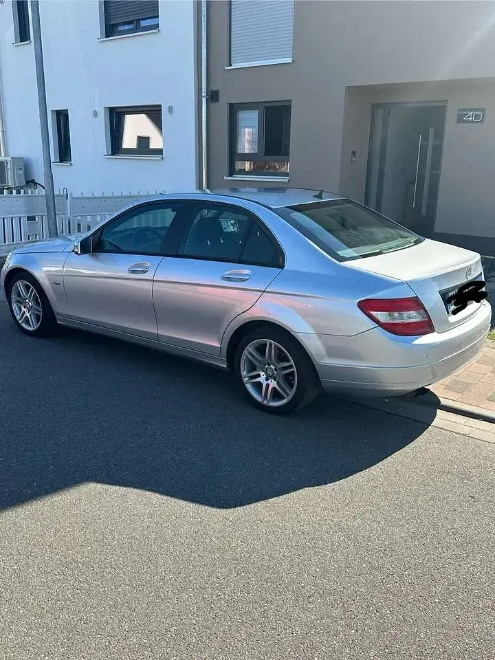 Gebraucht Mercedes C180 156 PS (114 kW) 2010 Limousine