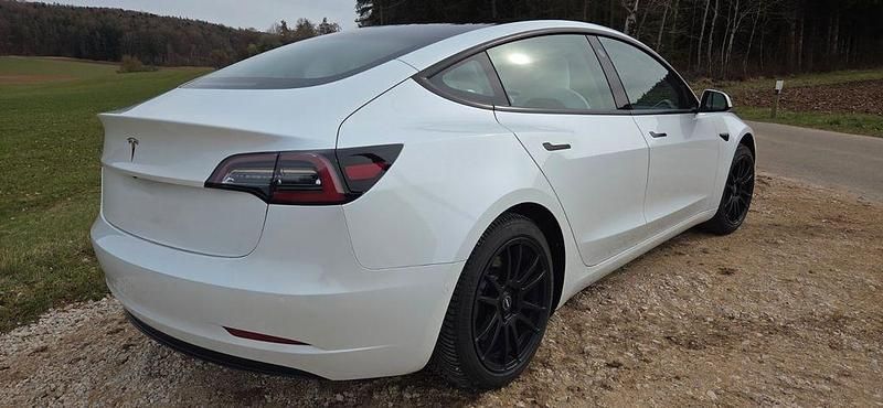 Gebraucht Tesla Model 3 Long Range AWD 359 kW (489 PS) 2021 Weiß Limousine