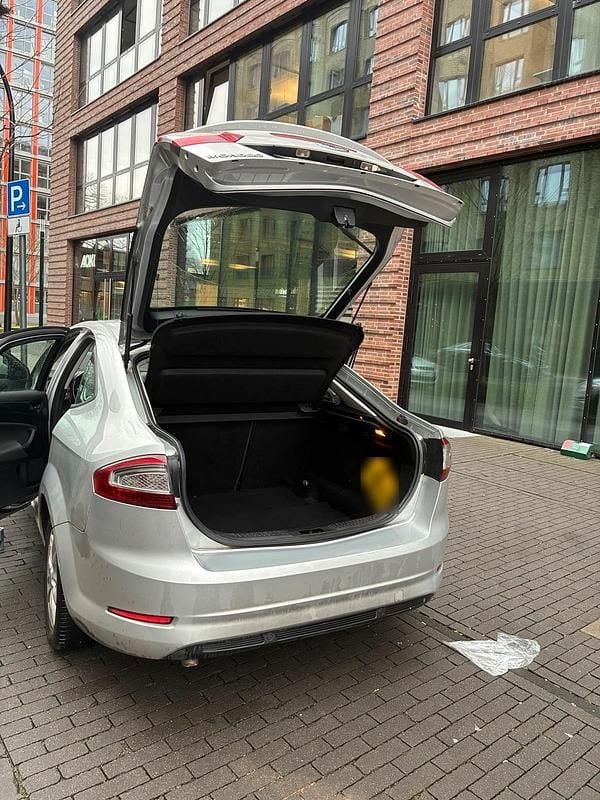 Gebraucht Ford Mondeo 116 PS (85 kW) 2012 Limousine