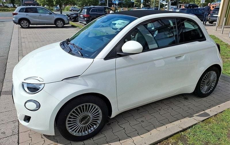 Gebraucht Fiat 500e Icon 86 kW (118 PS) 2022 Weiß Cabrio