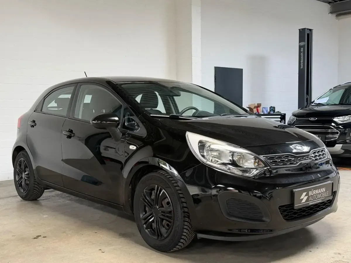 Gebraucht Kia Rio Edition 7 109 PS (80 kW) 2011 Schwarz Kleinwagen