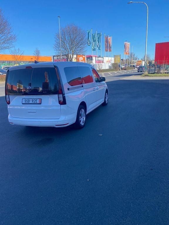 Gebraucht VW Caddy Maxi Life 102 PS (75 kW) 2022 Weiß Van / Kleinbus