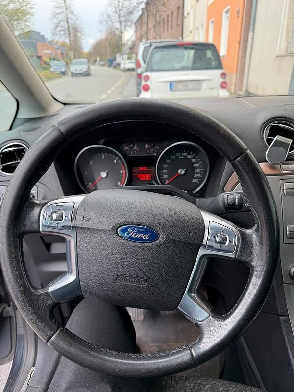 Gebraucht Ford Galaxy 140 PS (102 kW) 2006 Andere farben Van / Kleinbus