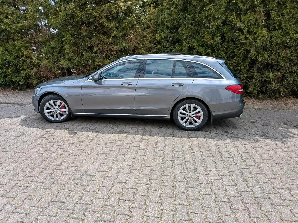 Gebraucht Mercedes C250 205 PS (150 kW) 2016 Grau Kombi