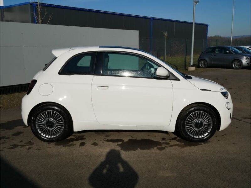 Gebraucht Fiat 500e Icon 87 kW (119 PS) 2022 Weiss Limousine
