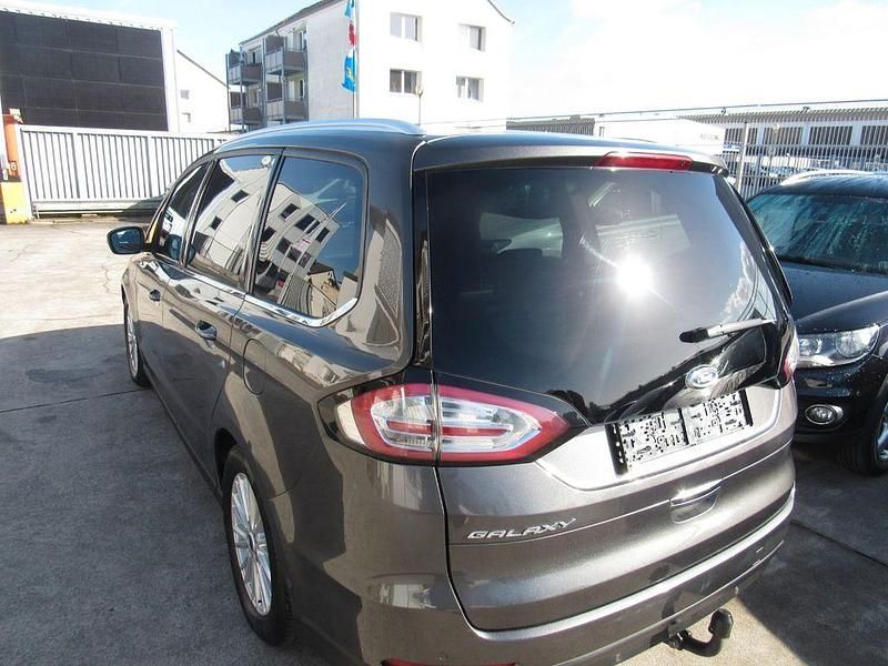 Gebraucht Ford Galaxy Titanium 209 PS (153 kW) 2016 Grau Van / Kleinbus