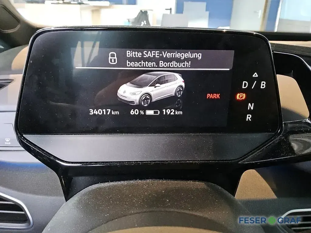 Gebraucht VW ID.3 Pro Performance 150 kW (204 PS) 2023 Mondsteingrau schwarz Kleinwagen