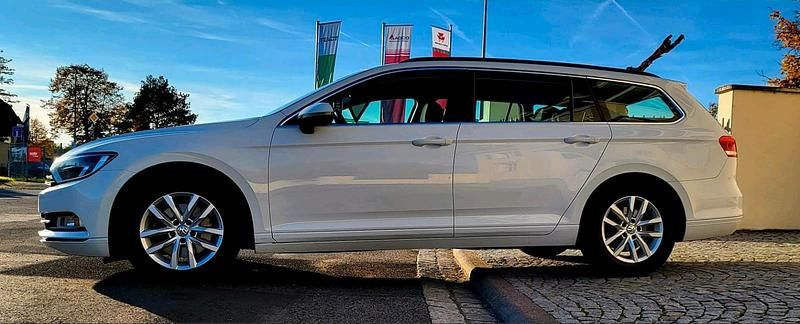 Gebraucht VW Passat 120 PS (88 kW) 2016 Weiß Kombi