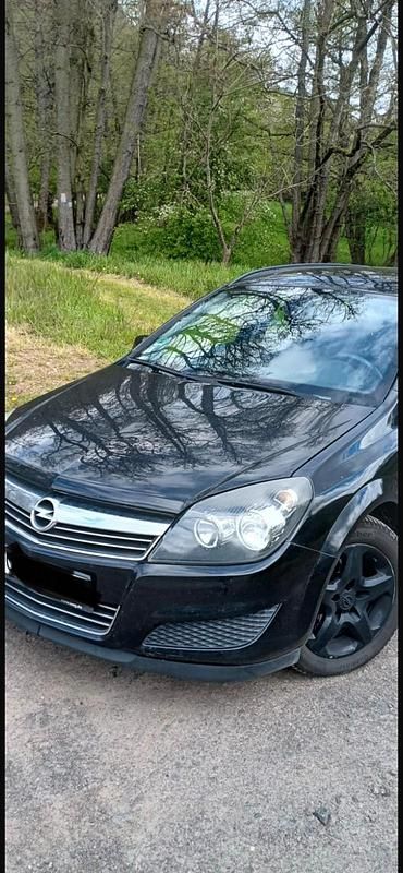 Gebraucht Opel Astra 110 PS (80 kW) 2008 Schwarz Kombi