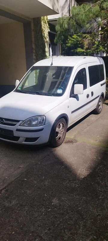 Weiß Gebraucht 2009 Opel Combo Van / Kleinbus | 2.500 € - Bild 1/4