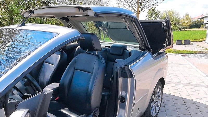 Gebraucht Ford Focus Cabriolet 136 PS (100 kW) 2008 Silber Cabrio