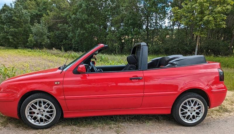 Gebraucht VW Golf Cabriolet Trendline 101 PS (74 kW) 1998 Rot Cabrio