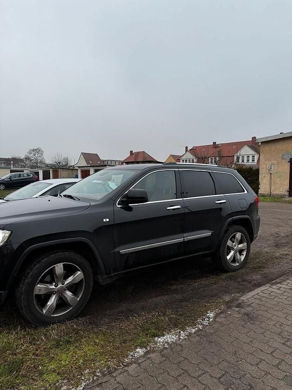 Schwarz Gebraucht 2013 Jeep Grand Cherokee SUV | 15.000 € (Fairer Preis) - Bild 1/4