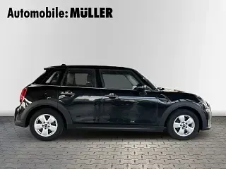 Gebraucht Mini Cooper Essential 136 PS (100 kW) 2022 Midnight black ii Kleinwagen