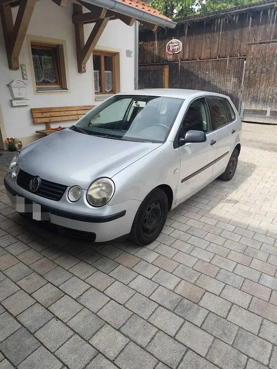 Gebraucht VW Polo Basis 64 PS (47 kW) 2003 Grau Limousine