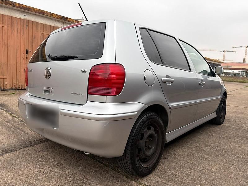Gebraucht VW Polo Edition 75 PS (55 kW) 2001 Silber Kleinwagen