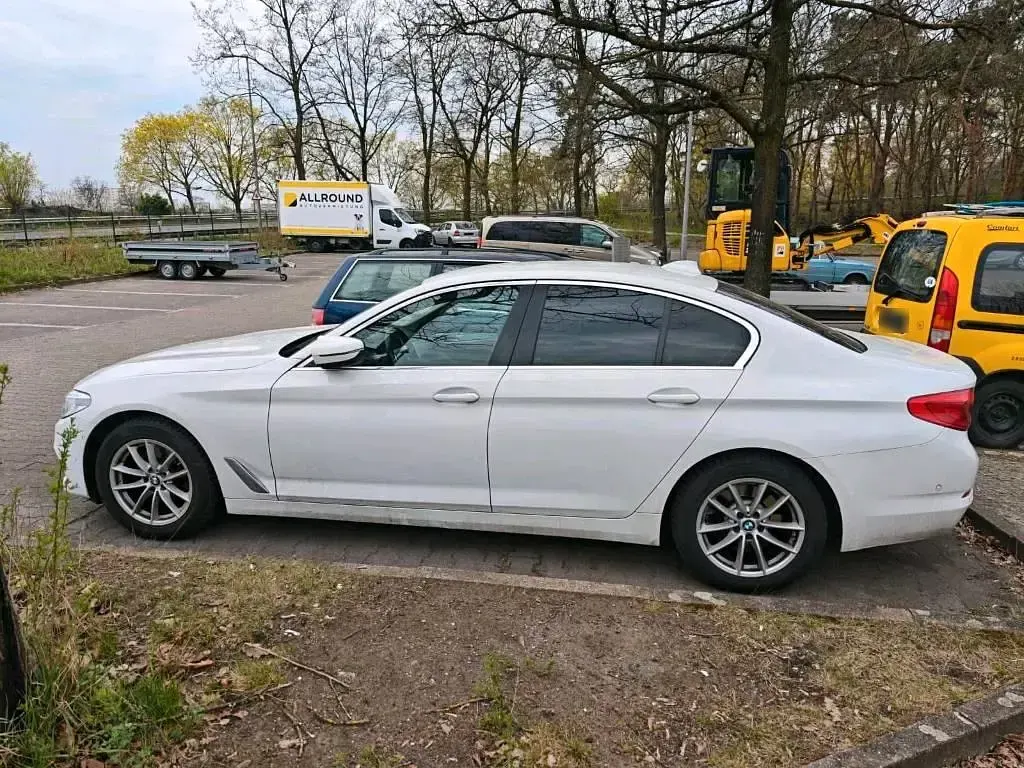 Gebraucht BMW 520 190 PS (139 kW) 2018 Weiß Limousine