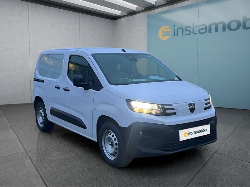 Gebraucht Peugeot Partner 102 PS (75 kW) 2025 Weiß Van / Kleinbus