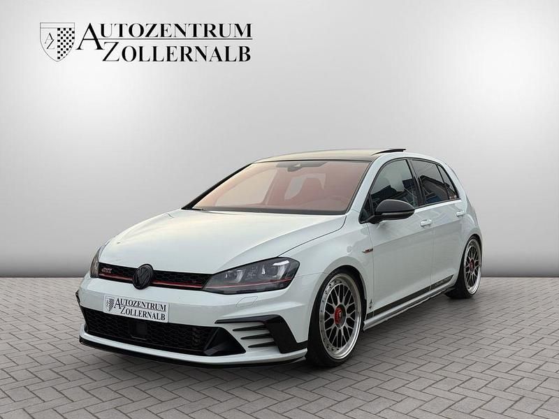 Pure white metallic Gebraucht 2016 VW Golf GTI Limousine | 27.490 € (Etwas zu teuer) - Bild 1/4
