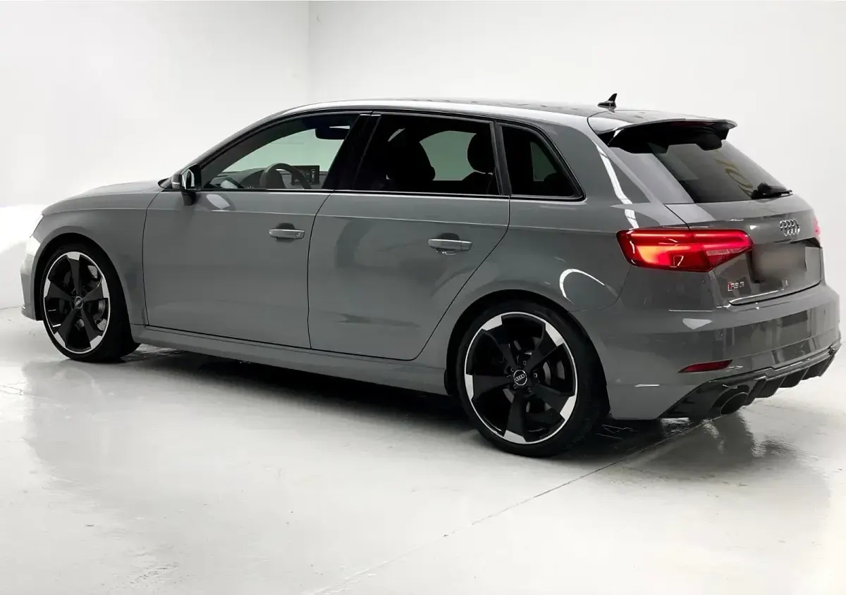Gebraucht Audi RS3 400 PS (294 kW) 2019 Grau Limousine
