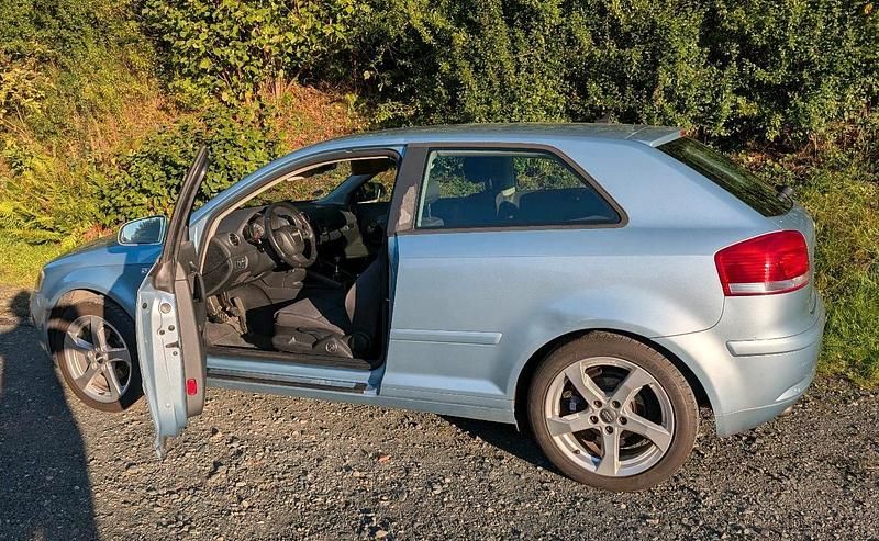 Blau Gebraucht 2006 Audi A3 Coupé | 3.000 € (Fairer Preis) - Bild 1/4