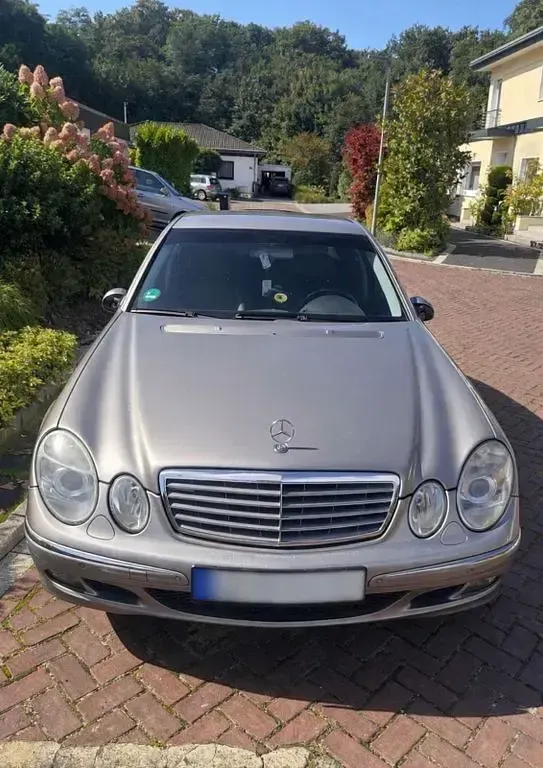 Gebraucht Mercedes E280 Elegance 177 PS (130 kW) 2005 Beige Limousine