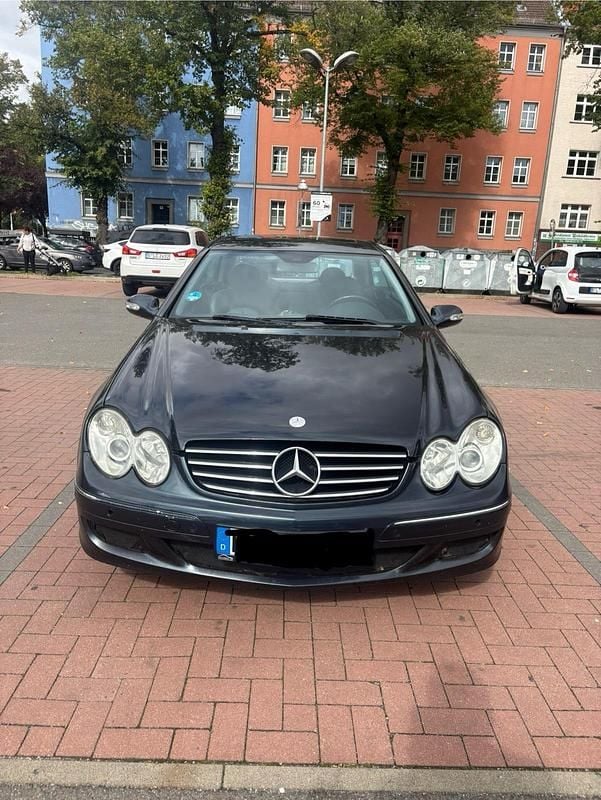 Schwarz Gebraucht 2002 Mercedes CLK240 Avantgarde Coupé | 3.800 € (Superpreis) - Bild 1/4
