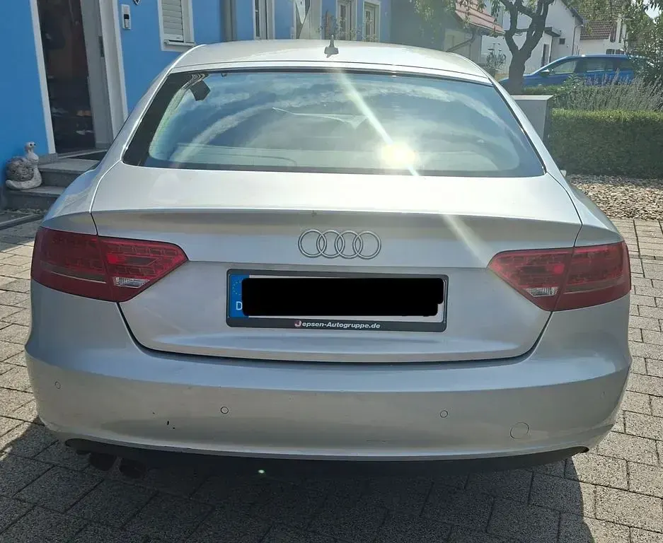 Gebraucht Audi A5 Sport 170 PS (125 kW) 2011 Grau Coupé
