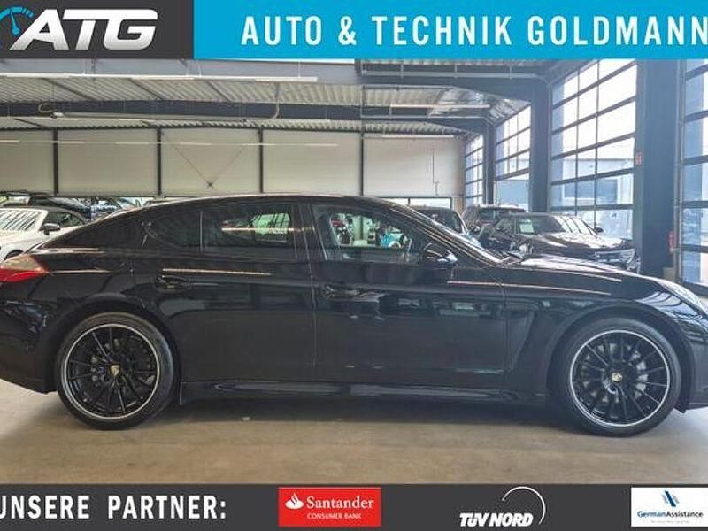 Schwarz Gebraucht 2012 Porsche Panamera Limousine | 30.590 € - Bild 1/4