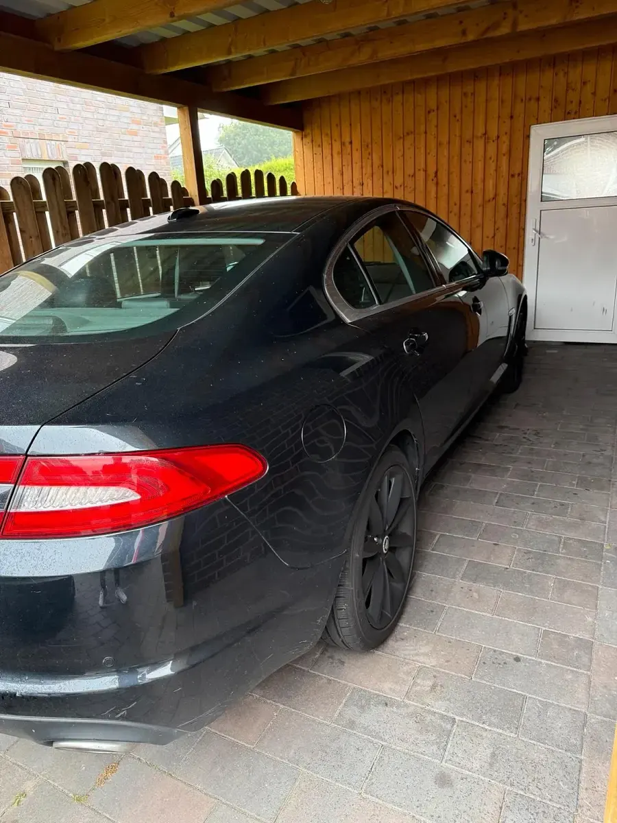 Gebraucht Jaguar XF 190 PS (139 kW) 2012 Schwarz Limousine
