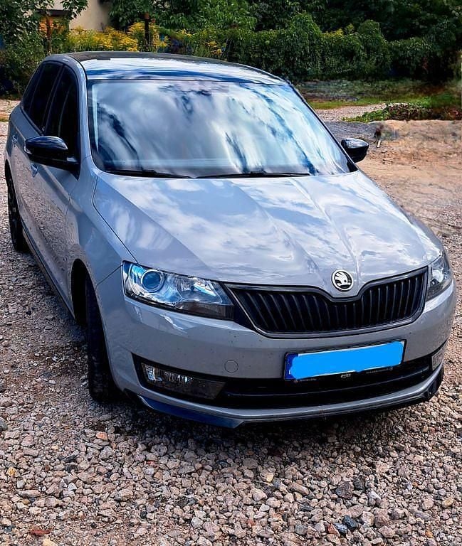 Grau Gebraucht 2016 Skoda Rapid Monte Carlo Limousine | 8.999 € (Etwas zu teuer) - Bild 1/4
