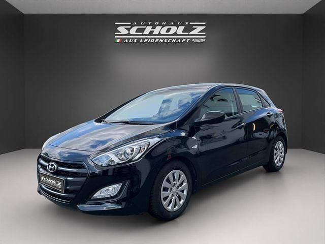 Schwarz Gebraucht 2016 Hyundai i30 Kleinwagen | 8.900 € (Guter Preis) - Bild 1/4