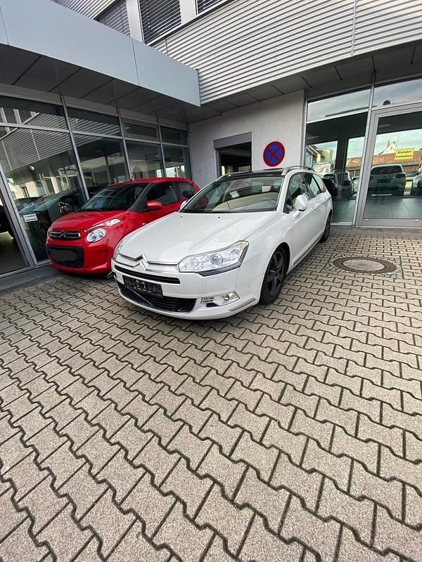 Weiß Gebraucht 2011 Citroën C5 Kombi | 3.200 € (Superpreis) - Bild 1/4