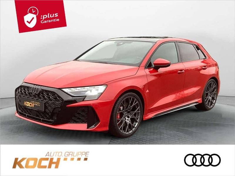 Progressivrot metallic Gebraucht 2025 Audi RS3 Kleinwagen | 66.890 € (Guter Preis) - Bild 1/4