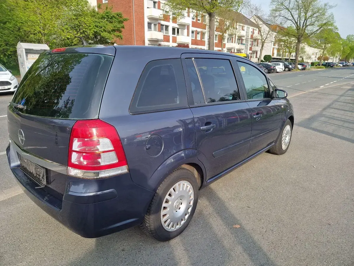 Gebraucht Opel Zafira Edition 140 PS (102 kW) 2009 Grau Van / Kleinbus
