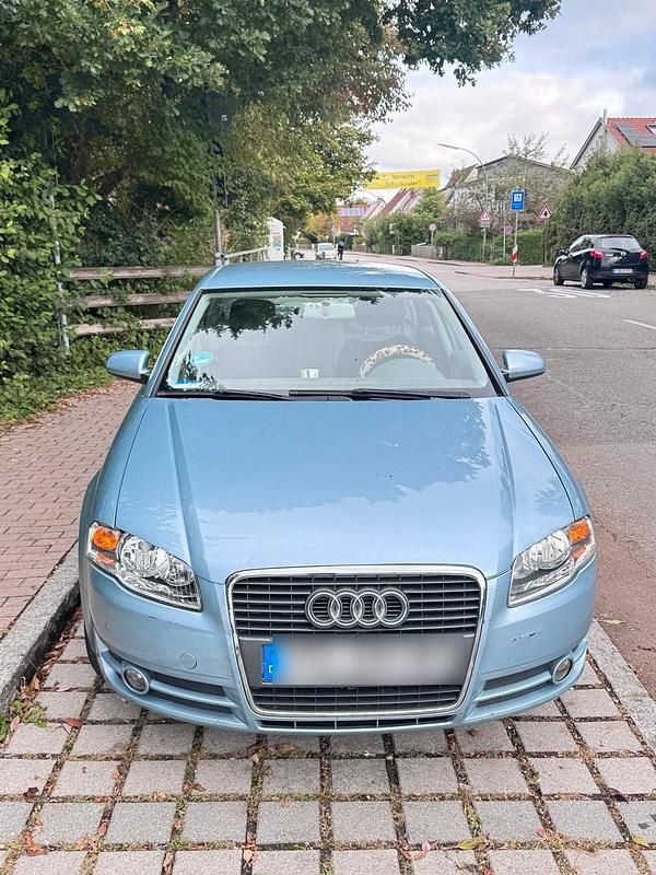 Blau Gebraucht 2004 Audi A4 Limousine | 1.600 € (Guter Preis) - Bild 1/4