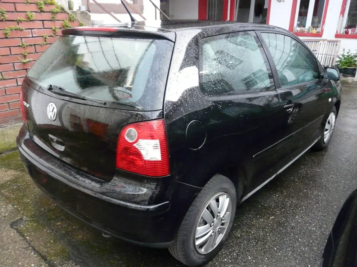 Gebraucht VW Polo 40 PS (29 kW) 2004 Schwarz Kleinwagen