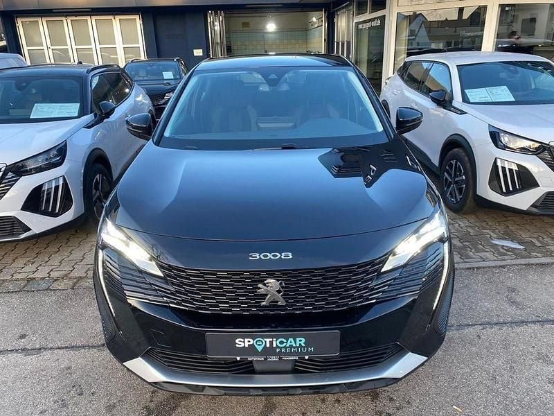 Gebraucht Peugeot 3008 Active 131 PS (96 kW) 2022 Schwarz SUV