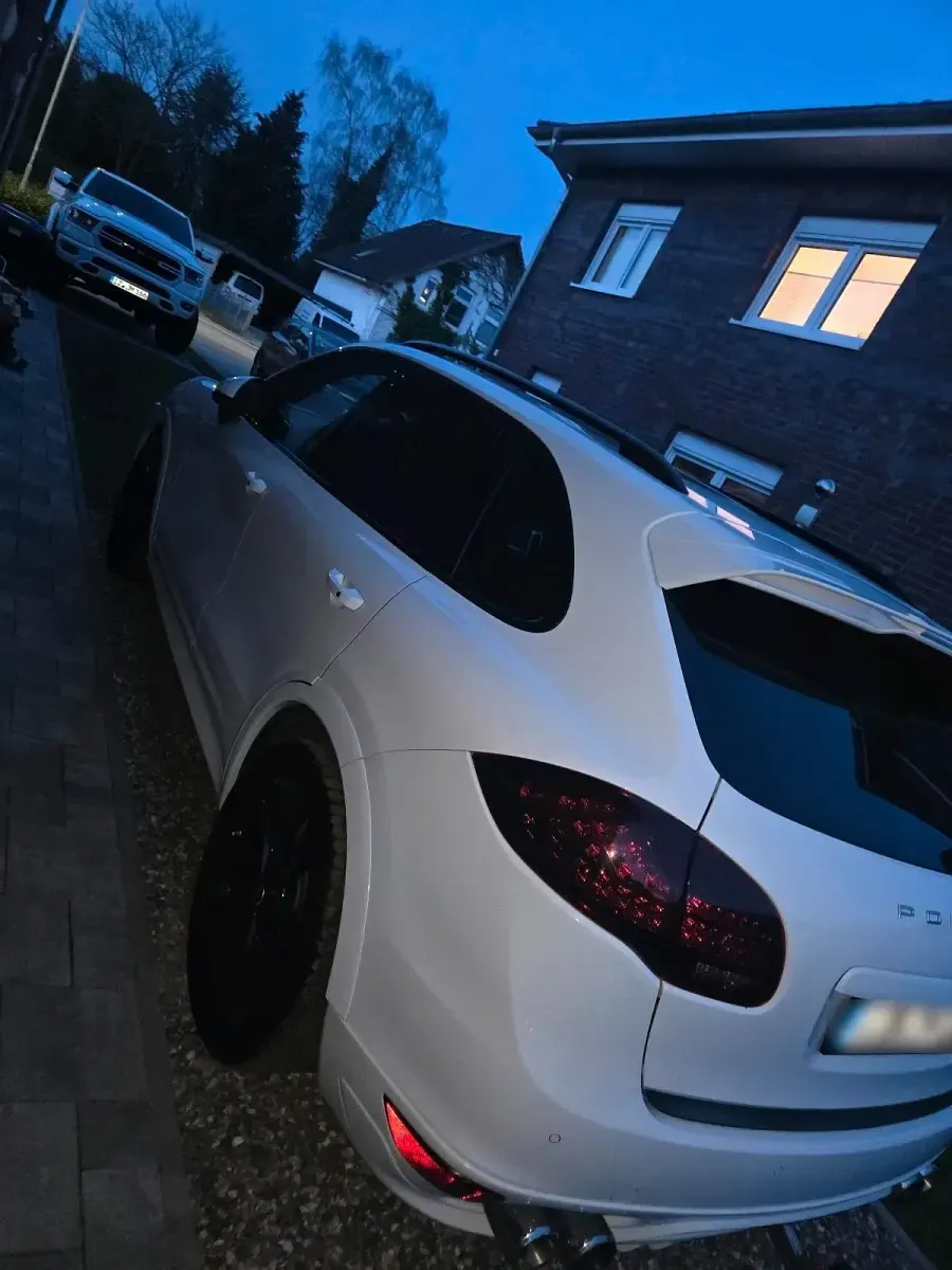 Gebraucht Porsche Cayenne Turbo 500 PS (367 kW) 2012 Weiß SUV