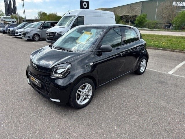Gebraucht Smart ForFour Electric Drive 60 kW (82 PS) 2022 Karosserie in black Limousine
