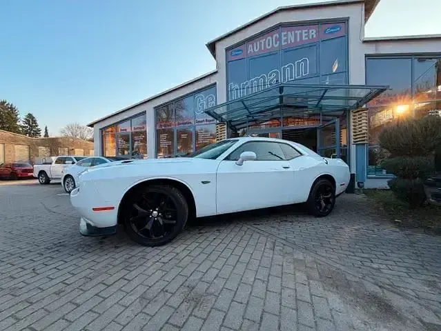 Second-hand Dodge Challenger 309 CP (227 kW) 2019 Alb Coupe