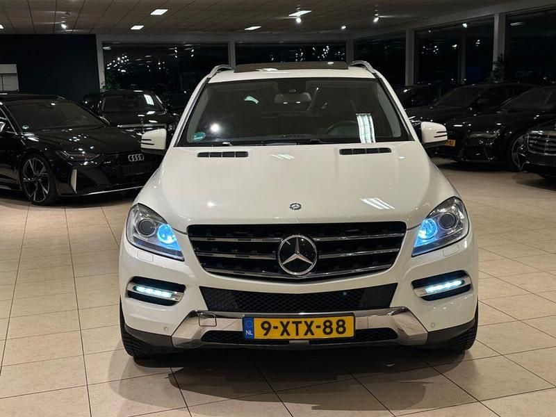 Gebraucht Mercedes ML350 306 PS (225 kW) 2012 Weiß SUV