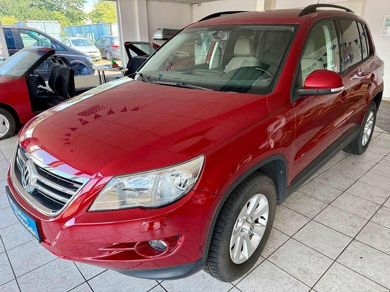 Gebraucht VW Tiguan 150 PS (110 kW) 2008 Wild cherry red metallic SUV