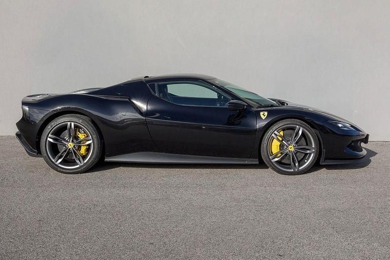 Gebraucht Ferrari 296 829 PS (609 kW) 2023 Schwarz