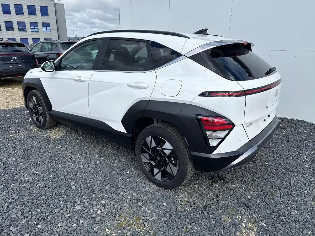 Neu Hyundai Kona Premium 138 PS (101 kW) 2026 Atlas white saw SUV